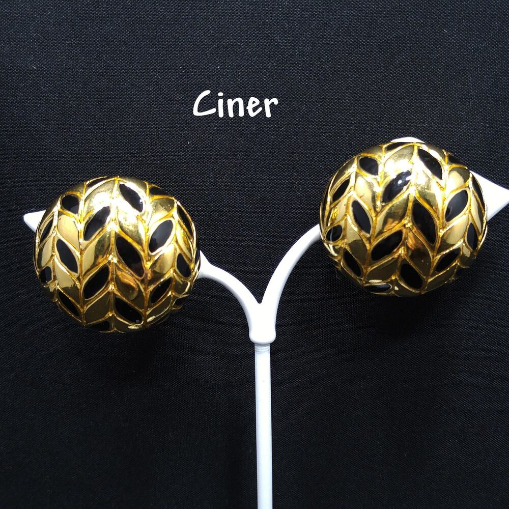 Vintage Ciner Gold Black Enamel Leaf Button Clip Earrings 1"